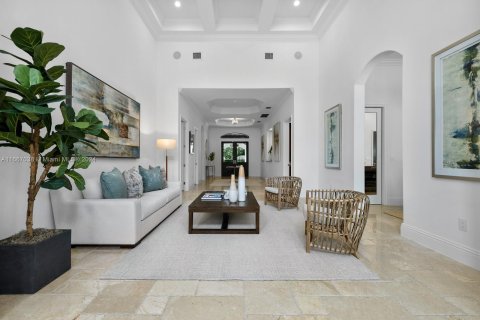 Villa ou maison à vendre à Miami, Floride: 6 chambres, 470.64 m2 № 1384428 - photo 13