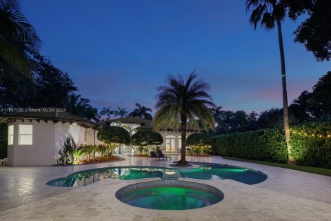 Villa ou maison à vendre à Miami, Floride: 6 chambres, 470.64 m2 № 1384428 - photo 4