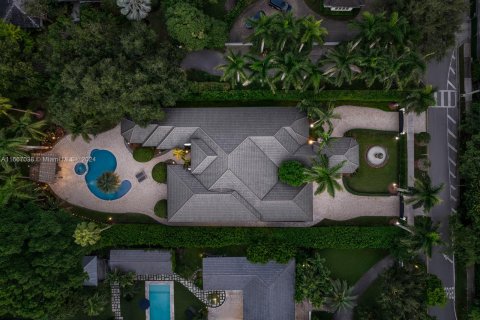 Casa en venta en Miami, Florida, 6 dormitorios, 470.64 m2 № 1384428 - foto 7