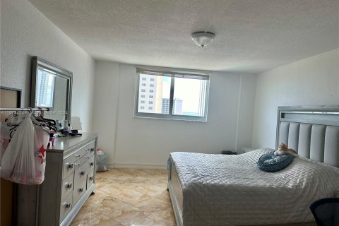 Condo in Sunny Isles Beach, Florida, 3 bedrooms  № 1146422 - photo 13