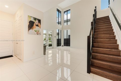 Casa en venta en Miami Lakes, Florida, 4 dormitorios, 239.87 m2 № 1146384 - foto 17