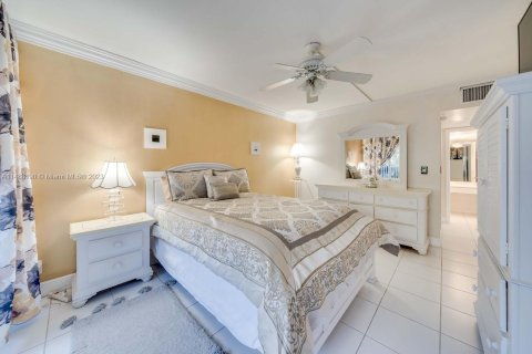 Condo in Lauderhill, Florida, 2 bedrooms  № 845940 - photo 24