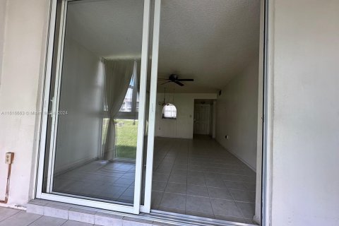 Condominio en venta en Sunrise, Florida, 1 dormitorio, 59.46 m2 № 1238150 - foto 24