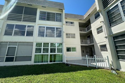 Condominio en venta en Sunrise, Florida, 1 dormitorio, 59.46 m2 № 1238150 - foto 3