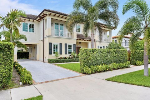 House in West Palm Beach, Florida 6 bedrooms, 492.57 sq.m. № 862644 - photo 15