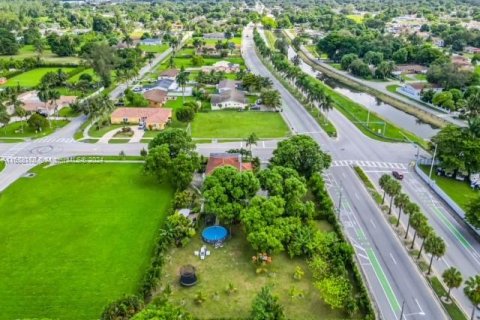 Villa ou maison à vendre à Miami, Floride: 5 chambres, 255.85 m2 № 1310268 - photo 6