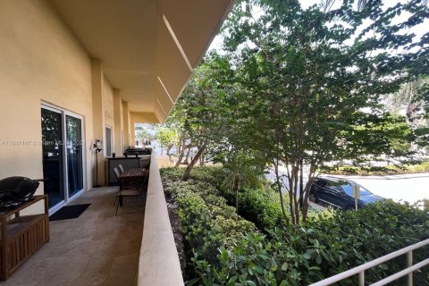 Condo in Hollywood, Florida, 1 bedroom  № 1375816 - photo 3