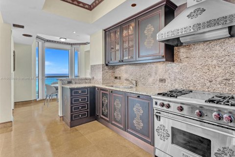 Copropriété à vendre à Sunny Isles Beach, Floride: 3 chambres, 205.69 m2 № 1375818 - photo 13