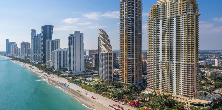 Condominio en Sunny Isles Beach, Florida, 3 dormitorios  № 1375818