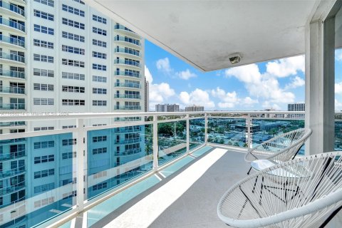 Copropriété à vendre à Fort Lauderdale, Floride: 2 chambres, 166.85 m2 № 1375820 - photo 25