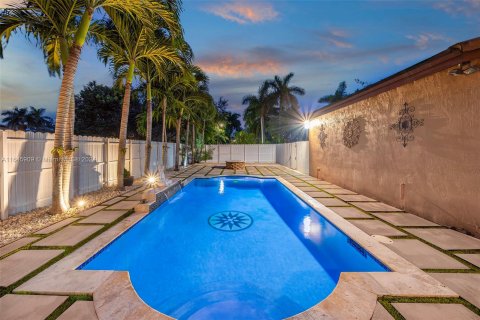 Casa en venta en Miami, Florida, 4 dormitorios, 209.59 m2 № 1329797 - foto 30