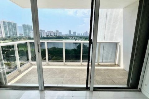 Copropriété à vendre à Aventura, Floride: 2 chambres, 106.09 m2 № 1329839 - photo 13