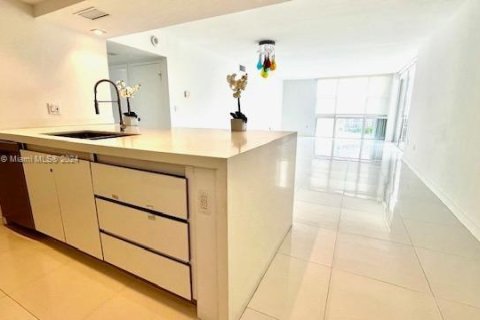 Copropriété à vendre à Aventura, Floride: 2 chambres, 106.09 m2 № 1329839 - photo 6