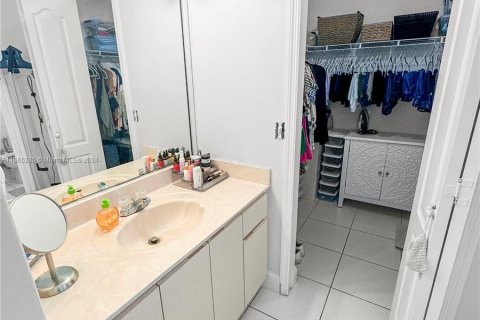 Casa en venta en Miami, Florida, 3 dormitorios, 147.53 m2 № 1377308 - foto 10