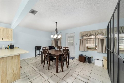 Villa ou maison à vendre à Ocala, Floride: 2 chambres, 137.87 m2 № 1430835 - photo 10