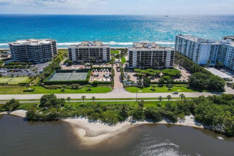 Condo in Palm Beach, Florida, 2 bedrooms  № 1189731 - photo 6