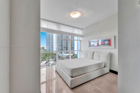 Condo in Sunny Isles Beach, Florida, 3 bedrooms  № 611627 - photo 26