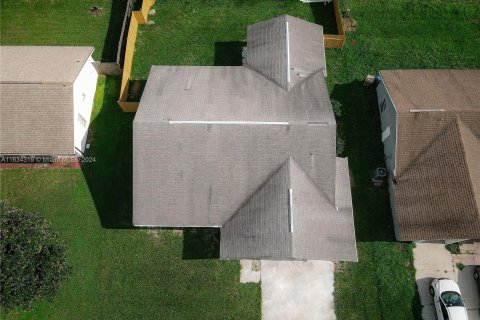 Villa ou maison à vendre à Kissimmee, Floride: 3 chambres, 150.87 m2 № 1305489 - photo 25