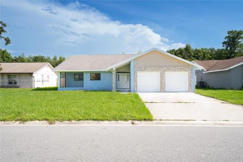 Villa ou maison à vendre à Kissimmee, Floride: 3 chambres, 150.87 m2 № 1305489 - photo 1