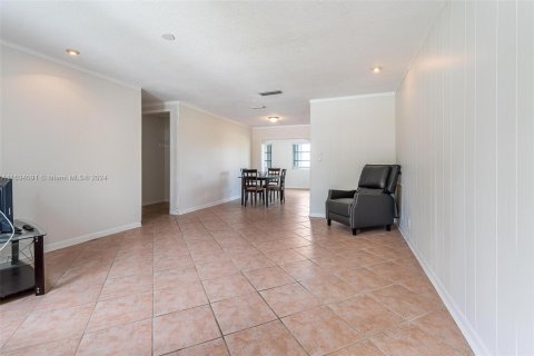 Villa ou maison à vendre à Margate, Floride: 2 chambres, 130.06 m2 № 1305492 - photo 5