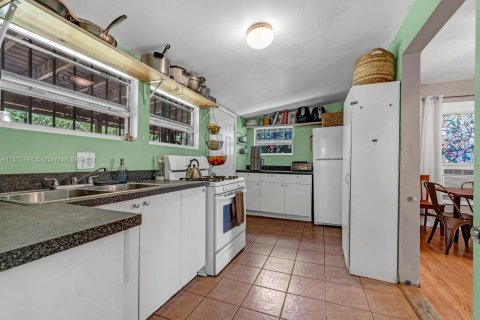 Immobilier commercial à vendre à Miami, Floride: 108.14 m2 № 1305457 - photo 19