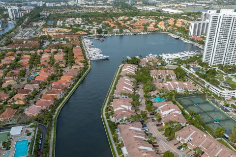 Terreno en venta en Aventura, Florida № 1188671 - foto 9