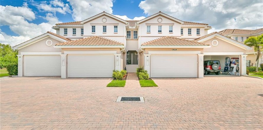 Condo à Punta Gorda, Floride, 3 chambres  № 1084197