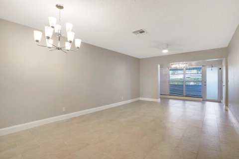 Villa ou maison à vendre à Delray Beach, Floride: 2 chambres, 91.23 m2 № 1098643 - photo 18