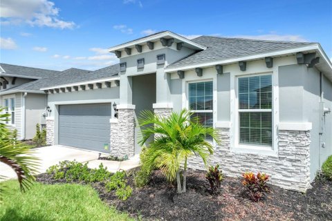 House in Palm Bay, Florida 4 bedrooms, 184.69 sq.m. № 1363128 - photo 6