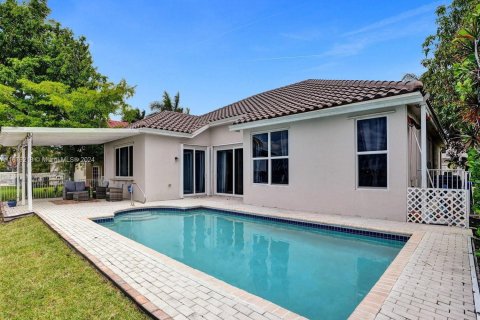 Villa ou maison à vendre à Pembroke Pines, Floride: 4 chambres, 218.51 m2 № 1407832 - photo 19