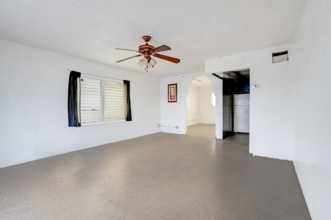 Купить коммерческую недвижимость в Форт-Лодердейл, Флорида № 1134922 - фото 3