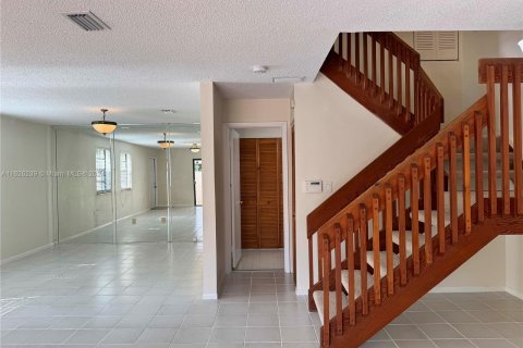 Townhouse in Miami, Florida 3 bedrooms, 122.63 sq.m. № 1272659 - photo 8