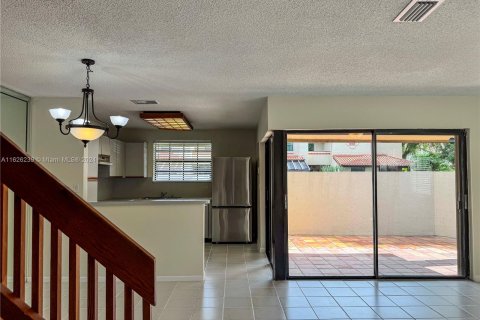 Townhouse in Miami, Florida 3 bedrooms, 122.63 sq.m. № 1272659 - photo 6