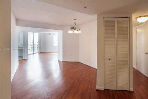 Condo in Fort Lauderdale, Florida, 3 bedrooms  № 1220645 - photo 24