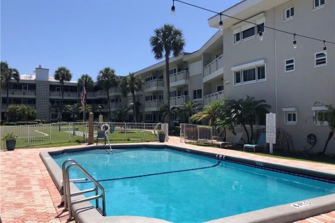 Condo in Hillsboro Beach, Florida, 2 bedrooms  № 397510 - photo 3