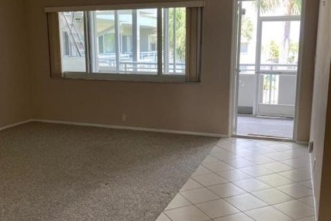 Condominio en venta en Hillsboro Beach, Florida, 2 dormitorios, 83.61 m2 № 397510 - foto 15