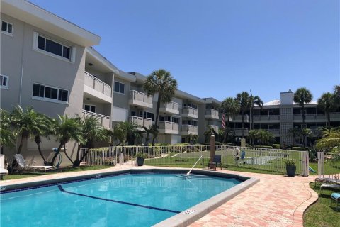 Condo in Hillsboro Beach, Florida, 2 bedrooms  № 397510 - photo 4