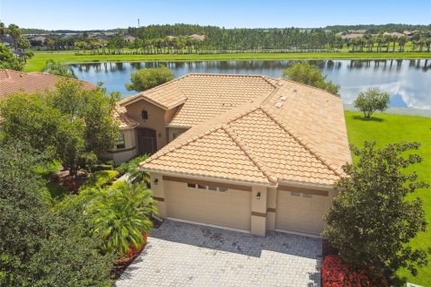 Villa ou maison à vendre à Kissimmee, Floride: 3 chambres, 243.03 m2 № 1311771 - photo 1