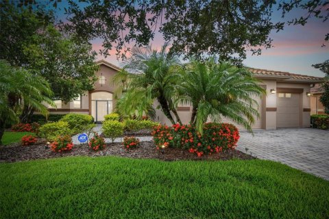 Villa ou maison à vendre à Kissimmee, Floride: 3 chambres, 243.03 m2 № 1311771 - photo 3