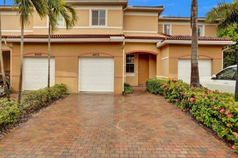 Townhouse in Hollywood, Florida 4 bedrooms, 161.37 sq.m. № 1101159 - photo 9