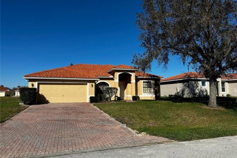 House in Kissimmee, Florida 3 bedrooms, 145.3 sq.m. № 1364648 - photo 1