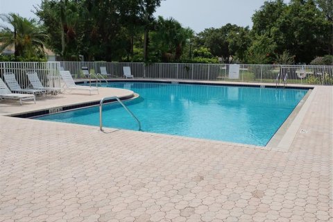 Condo in Palm Beach Gardens, Florida, 2 bedrooms  № 1178338 - photo 2