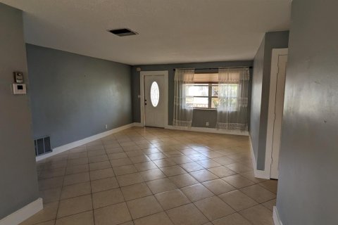 Villa ou maison à vendre à Tamarac, Floride: 2 chambres, 124.67 m2 № 1136549 - photo 19