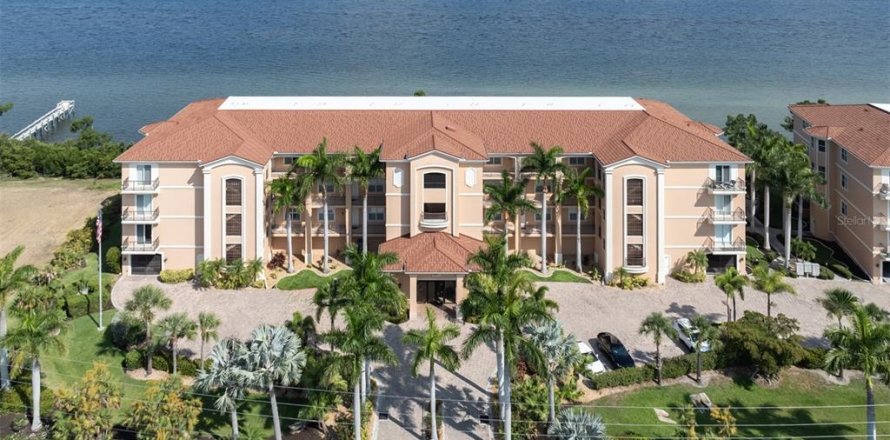 Condominio en Punta Gorda, Florida, 3 dormitorios  № 1202355