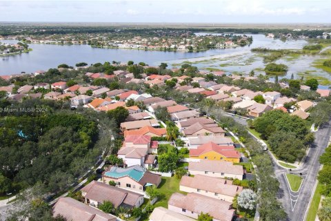 Villa ou maison à vendre à Weston, Floride: 3 chambres, 127.09 m2 № 1364139 - photo 17