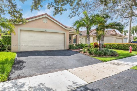 Casa en venta en Weston, Florida, 3 dormitorios, 127.09 m2 № 1364139 - foto 1