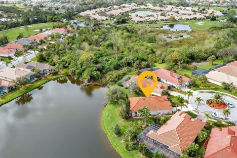 Villa ou maison à vendre à North Port, Floride: 3 chambres, 169.73 m2 № 977363 - photo 3