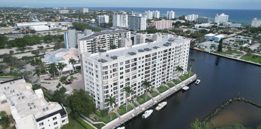 Condo in Pompano Beach, Florida, 3 bedrooms  № 1154378