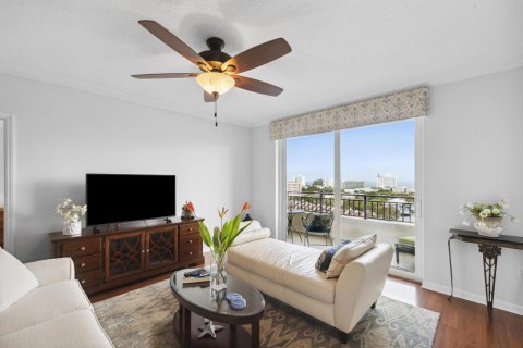 Condo in Pompano Beach, Florida, 3 bedrooms  № 1154378 - photo 23