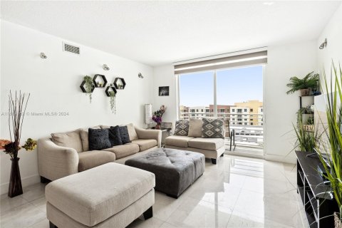 Condo in Aventura, Florida, 2 bedrooms  № 1242436 - photo 2